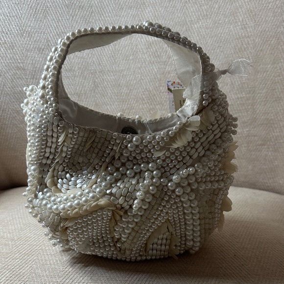 Evening Bag Pearl and Silver Bag Set of (3) - Picture 4 of 14